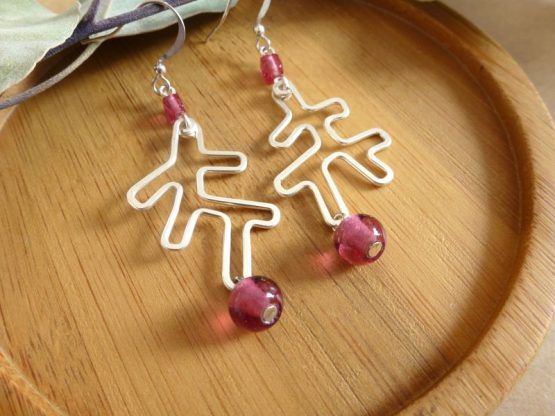 boucles d'oreilles branches avec perles en verre rose